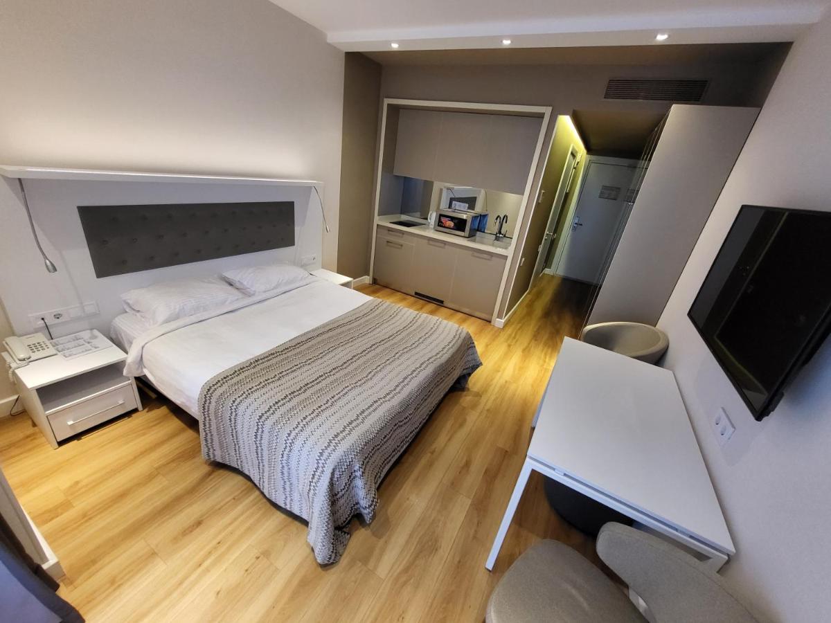 Black Sea Apartments Alliance Palace Batoumi Extérieur photo