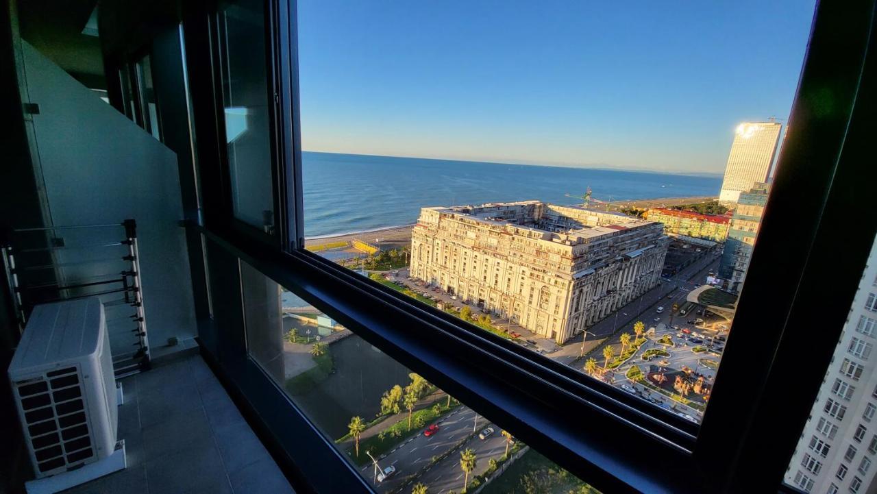 Black Sea Apartments Alliance Palace Batoumi Extérieur photo