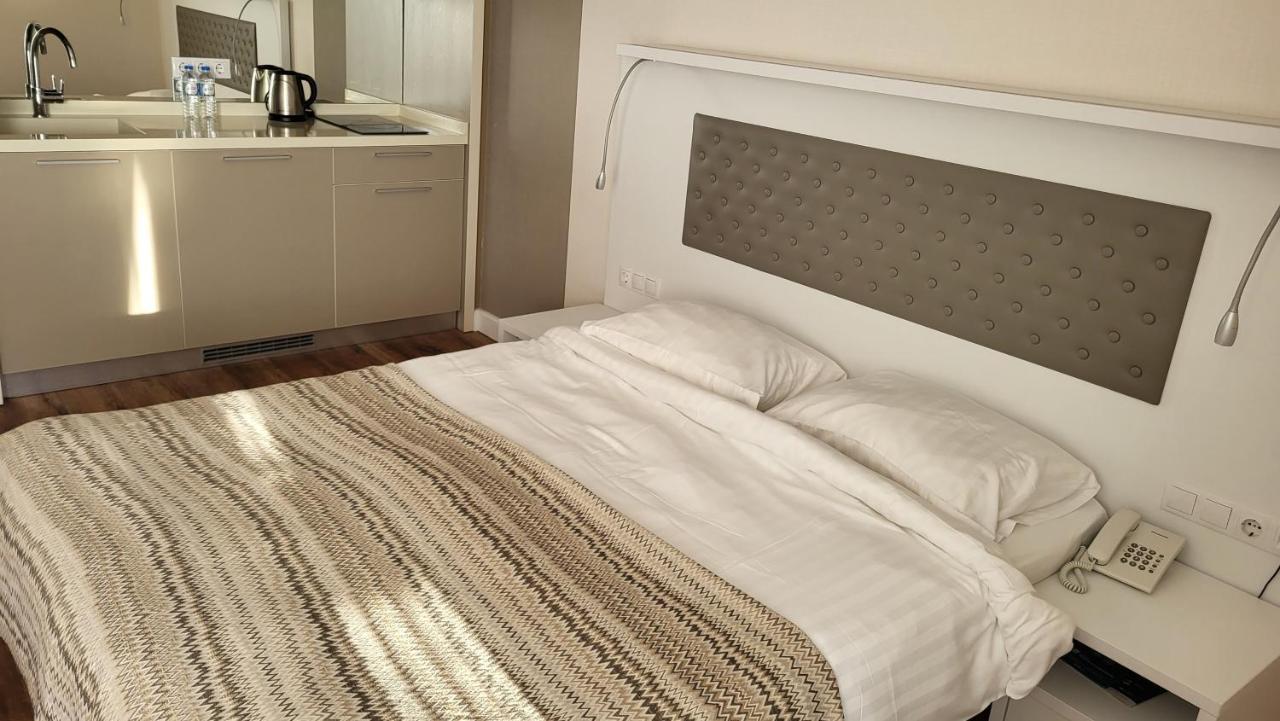 Black Sea Apartments Alliance Palace Batoumi Extérieur photo