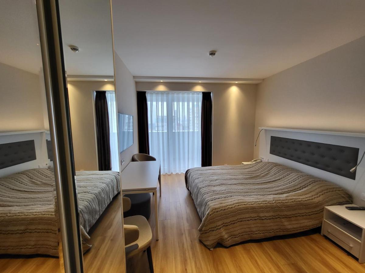 Black Sea Apartments Alliance Palace Batoumi Extérieur photo