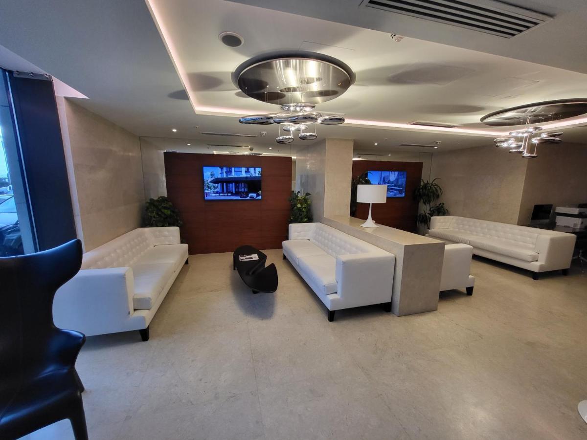 Black Sea Apartments Alliance Palace Batoumi Extérieur photo