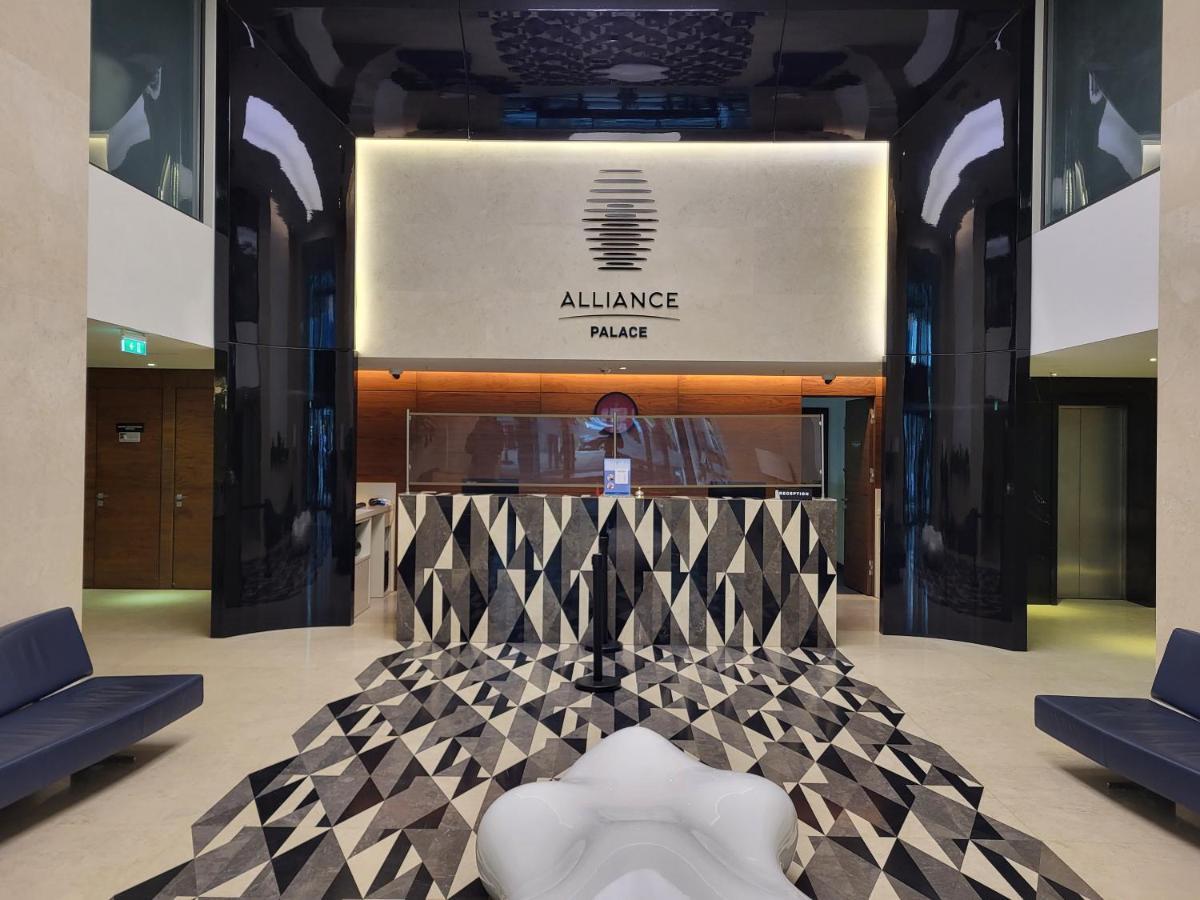 Black Sea Apartments Alliance Palace Batoumi Extérieur photo