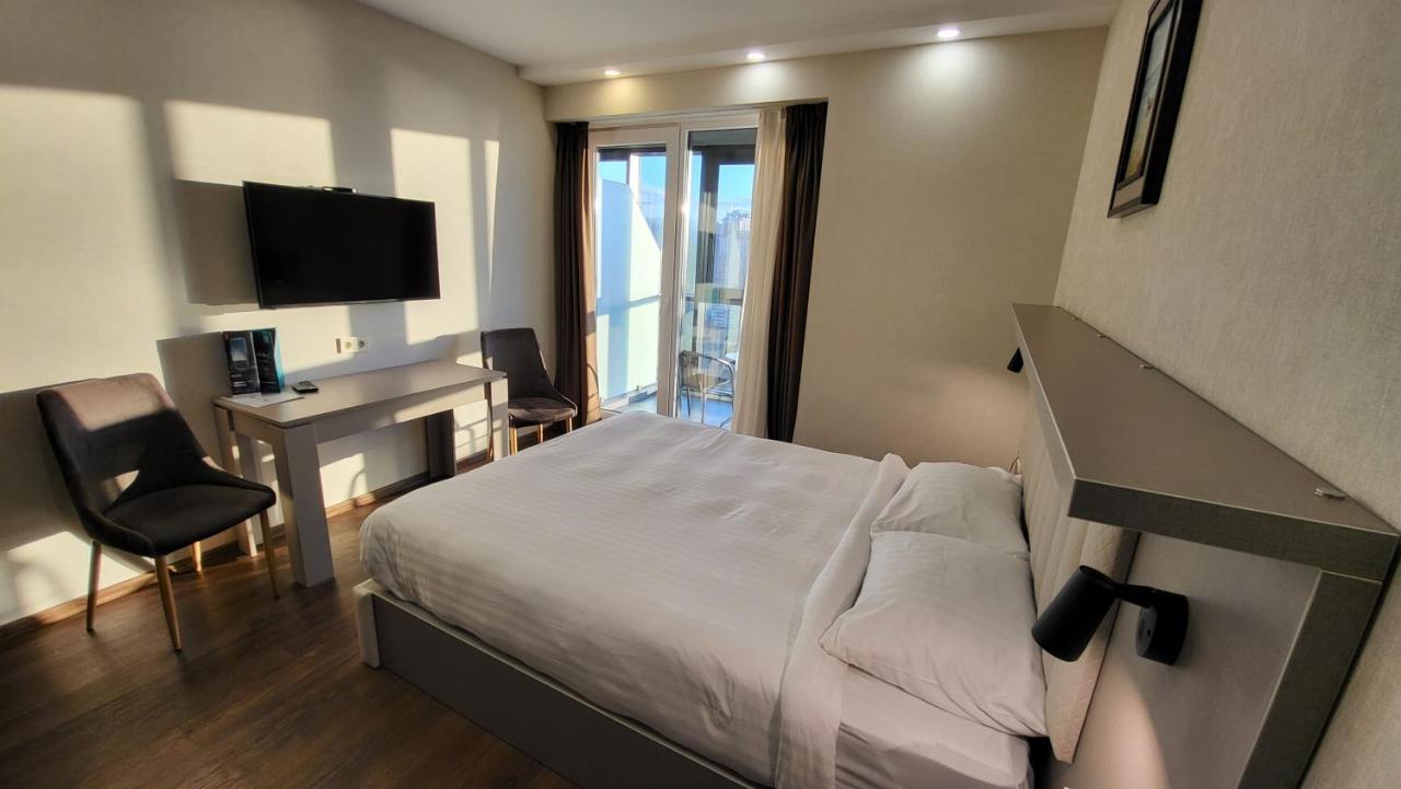 Black Sea Apartments Alliance Palace Batoumi Extérieur photo