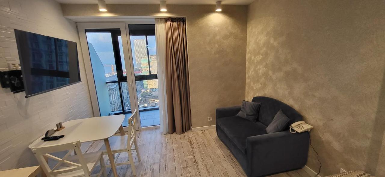 Black Sea Apartments Alliance Palace Batoumi Extérieur photo
