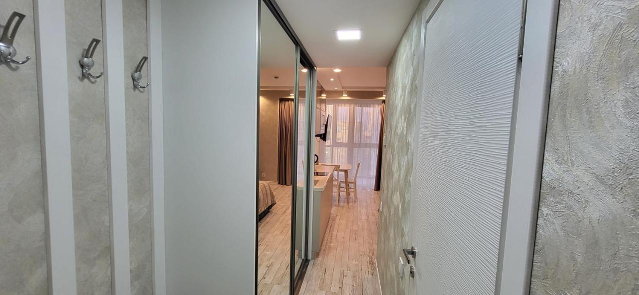 Black Sea Apartments Alliance Palace Batoumi Extérieur photo